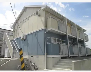 レストファミール【1階】の外観