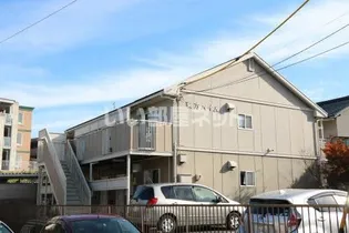 三重県桑名市大字東方【アパート】の外観