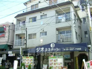 ソレイユ関大前の外観