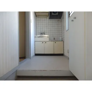 フィオレンテ【1階】のキッチン