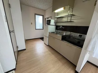 パインクレスト【1階】の地図