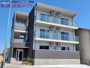 アーバンヒルズ津【3階】の外観