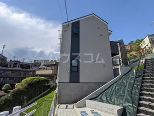 マ・ピエス生田8【2階】の外観