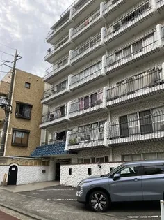 秀和都立大レジデンス【7階】の外観