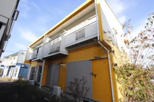 ホワイトビレッジ C棟【2階】の外観