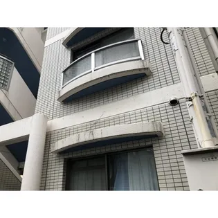 成起マンション【1階】の外観