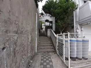 コーポ外間【2階】の地図