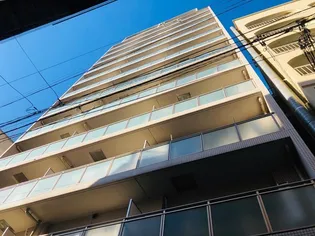 東京都新宿区四谷3【マンション】の外観