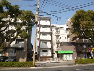 ヴィクトワール六番館【4階】の外観