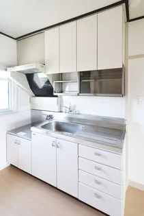 UR鈴蘭台第五【3階】のキッチン