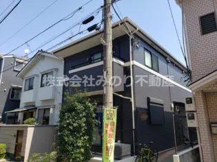 LS CREW J【1階】の外観