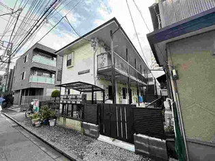 フラット根津2【1階】の外観