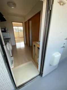 ベルフォーレ和多田【2階】の玄関