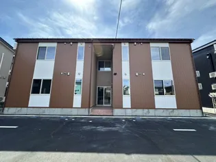 新潟県長岡市曲新町2【アパート】の外観