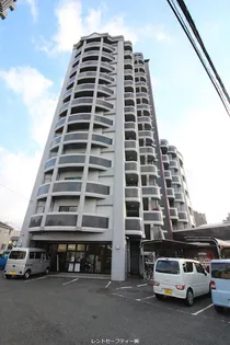 ロイヤルマキシム【4階】の外観