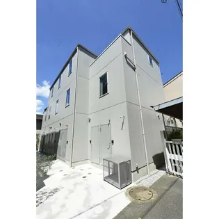 snUg10【1階】の外観