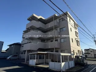 セレブウイング内田の画像