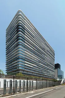 東京都中野区中野4【マンション】の外観