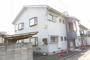 シティパレス西崎【2階】の外観