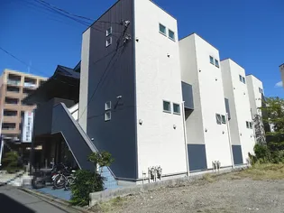 フルレ【2階】の外観