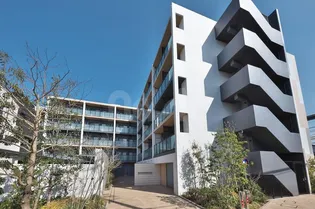 東京都世田谷区南烏山4【マンション】の外観