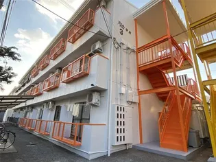 ホワイトメゾン学南3棟【2階】の外観