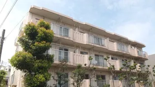 市川グリーンタウン鈴【3階】の外観