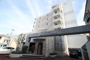 フォルム千田【2階】の外観