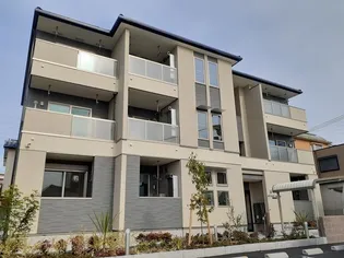 リバージュ 梅北の画像