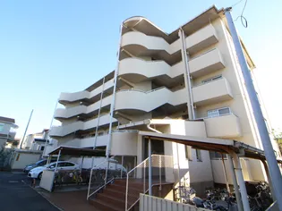 ファミーユ羽衣の画像