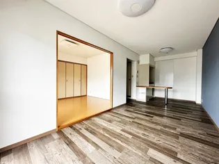 ロックバレー庄町【3階】の内装