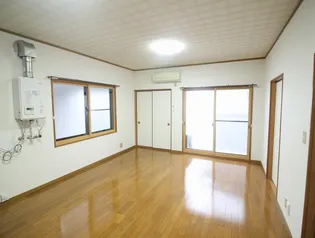 モアプレシャス【2階】の居間