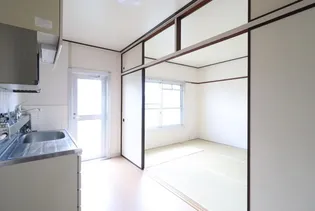 UR鈴蘭台第五【3階】の居間