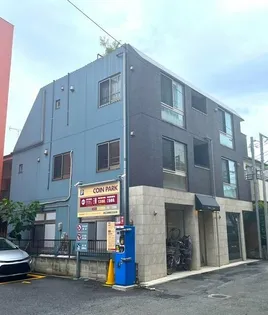 ミヤコウエスト【2階】の外観