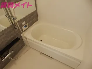 Rose A棟【1階】の風呂