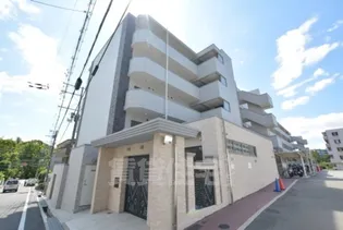 大阪府吹田市藤白台1【マンション】の外観