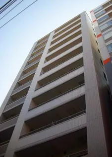 東京都千代田区岩本町3【マンション】の外観