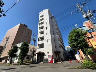 プリンスコート青森の外観