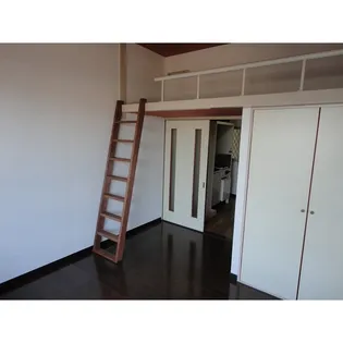 レジデンス森の宮【1階】の居間