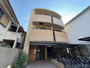 リファインハイツナカモト【3階】の外観