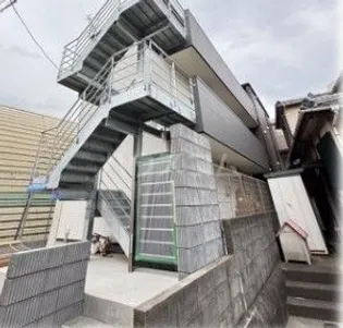 ブロンテ三ツ沢【1階】の外観