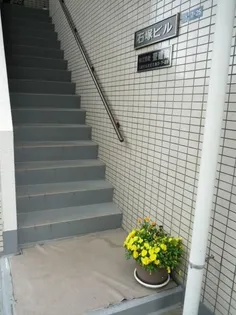 石塚ビルの画像