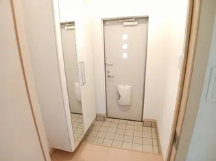 アトレ城原I【1階】の玄関