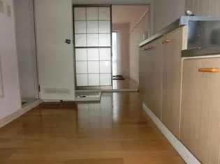 パークヤノ【2階】の玄関