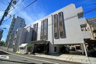 シャルム初台【3階】の外観