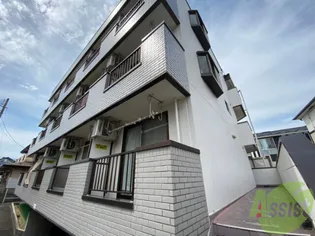 カーサ泉中央【2階】の外観