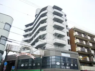 エストゥディオ・アヴァンサル【7階】の外観