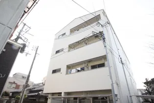 ファンライフ小阪【1階】の外観