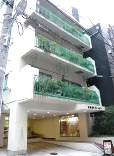 麻布網代マンション【2階】の外観
