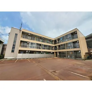 グランハイツ内免【3階】の外観